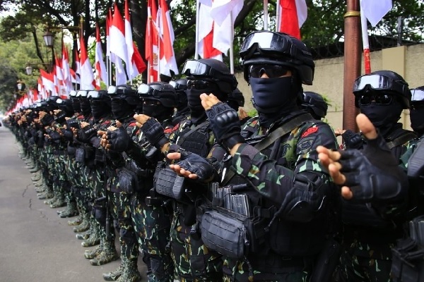 Ilustrasi Brimob Polri | tribratanews